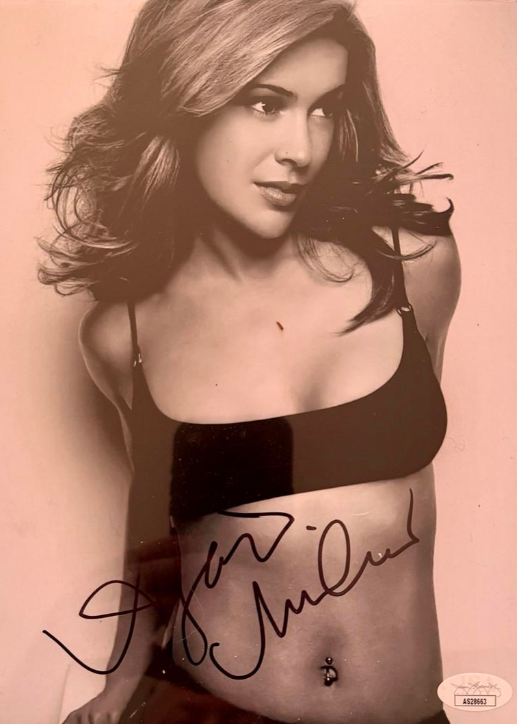 Alyssa Milano Signed 8x10 Photo (Black & White) - JSA COA
